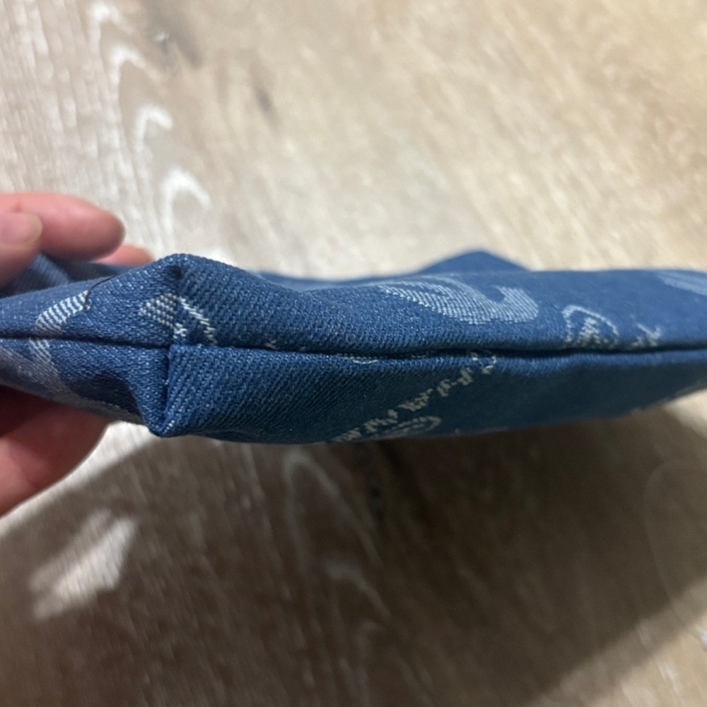 NWT GWP CHANEL DENIM MAKEUP BAG💗💗💗 - Picture 5 of 5